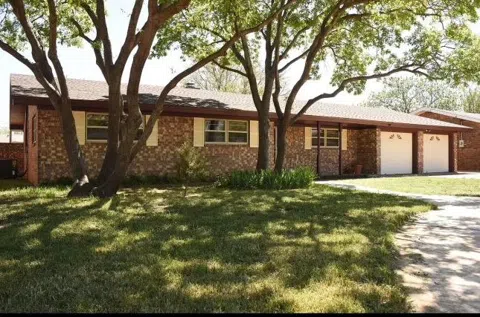 210 Redwood Lane