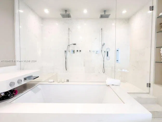 18555 Collins Ave #5203 Sunny Isles Beach, FL 33160