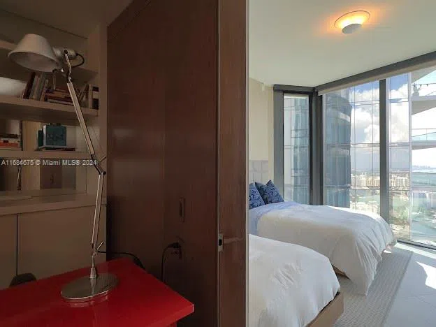 18555 Collins Ave #5203 Sunny Isles Beach, FL 33160
