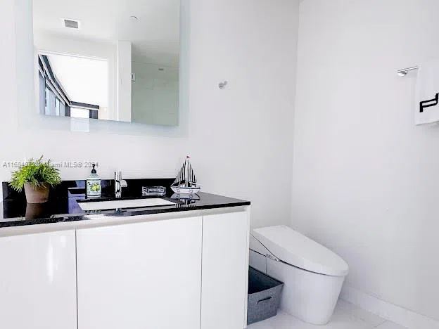 18555 Collins Ave #5203 Sunny Isles Beach, FL 33160