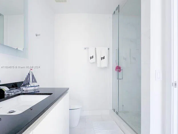 18555 Collins Ave #5203 Sunny Isles Beach, FL 33160