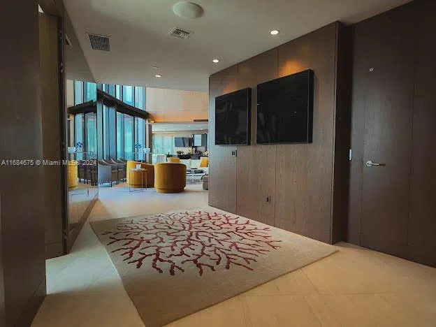 18555 Collins Ave #5203 Sunny Isles Beach, FL 33160