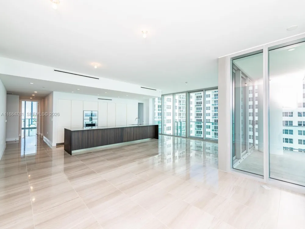 6901 Collins Ave #701 Miami Beach, FL 33141