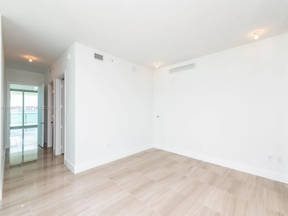 6901 Collins Ave #701 Miami Beach, FL 33141