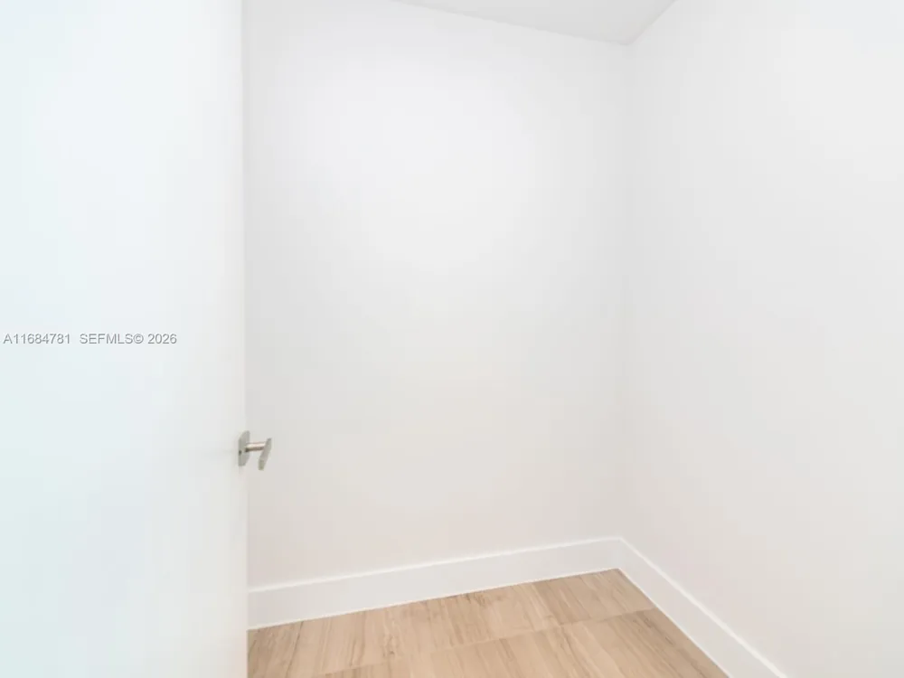 6901 Collins Ave #701 Miami Beach, FL 33141