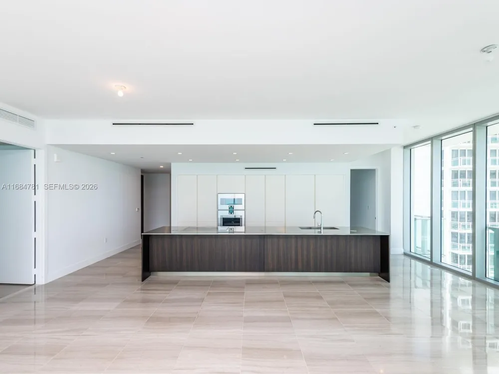 6901 Collins Ave #701 Miami Beach, FL 33141