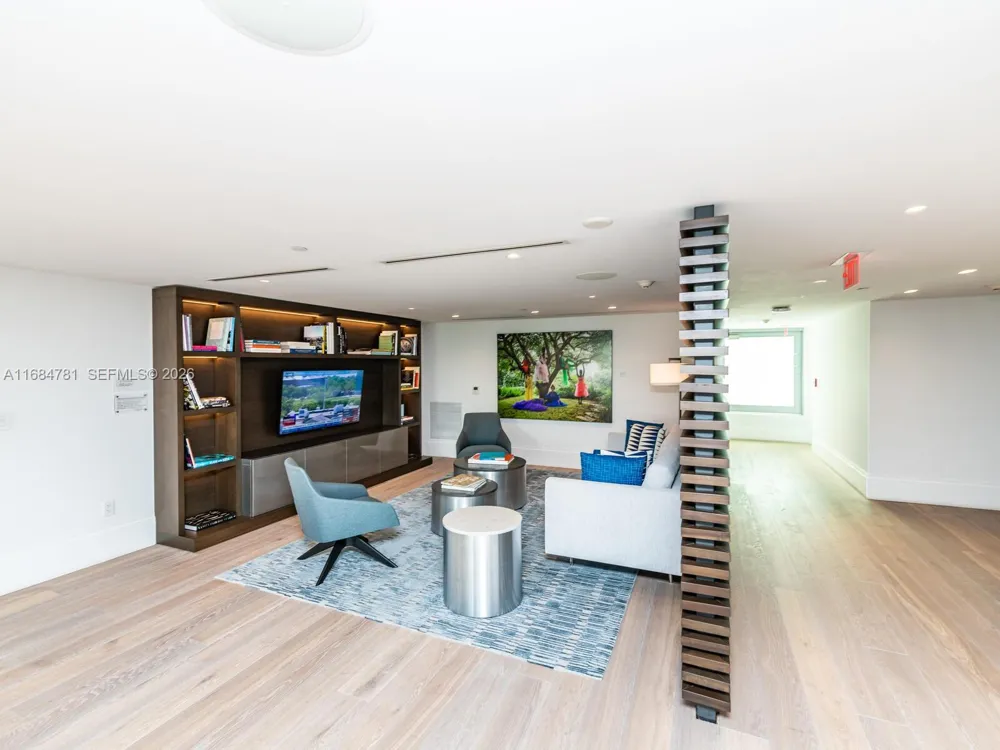 6901 Collins Ave #701 Miami Beach, FL 33141