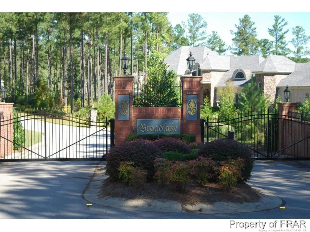 125 Broadlake (647) Lane Spring Lake, NC 28390