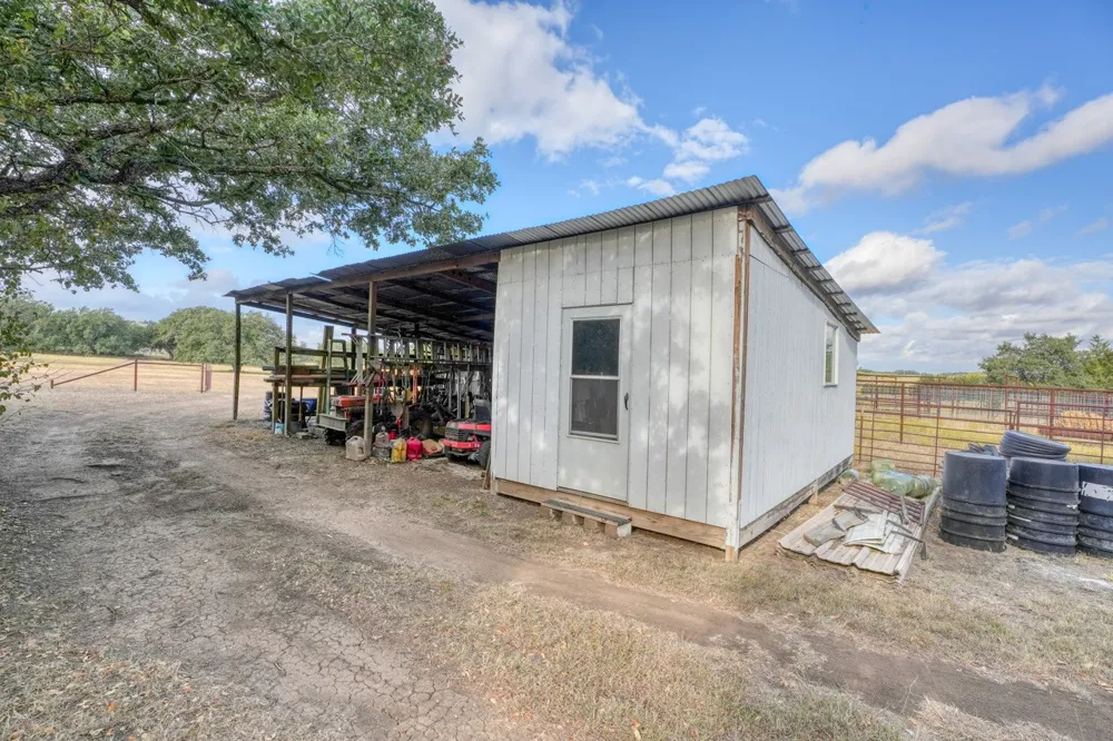 149 County Road 103 Lampasas, TX 76550
