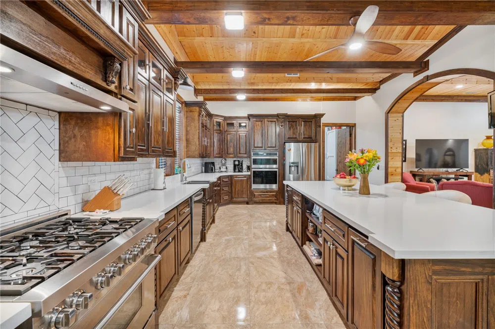 1058 S Smith Avenue Hebbronville, TX 78361