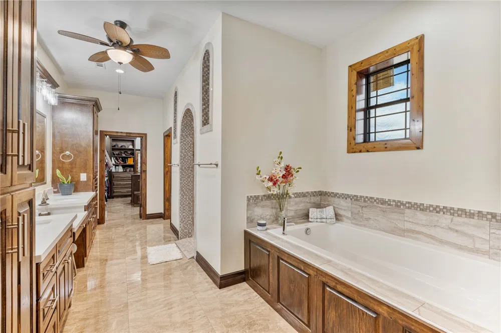 1058 S Smith Avenue Hebbronville, TX 78361