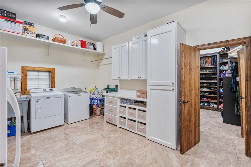 1058 S Smith Avenue Hebbronville, TX 78361