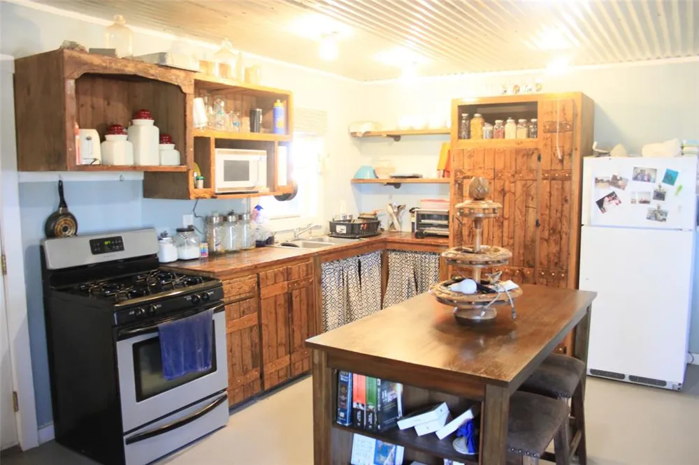 191 County Road 358 Richland Springs, TX 76871