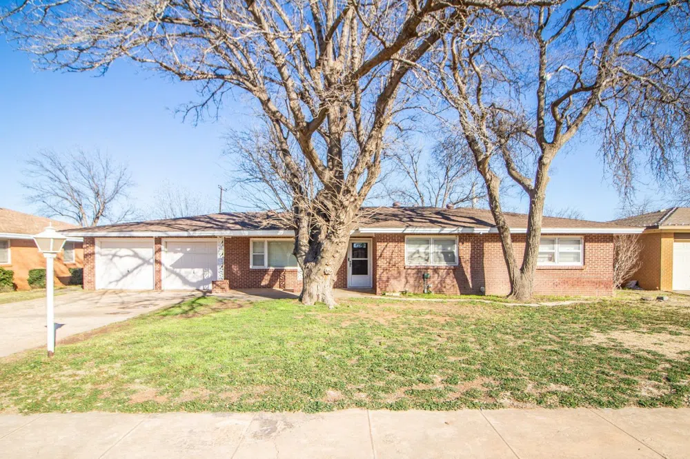 820 S 20th Street Slaton, TX 79364
