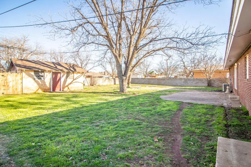 820 S 20th Street Slaton, TX 79364
