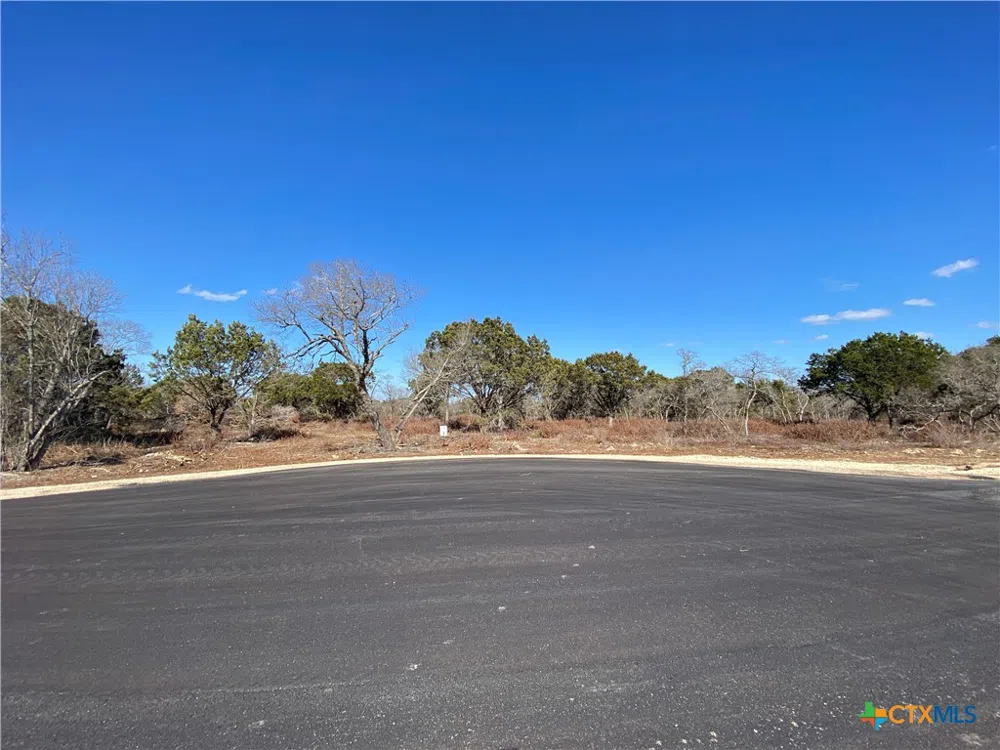 7 Sawtooth Drive Bertram, TX 78605