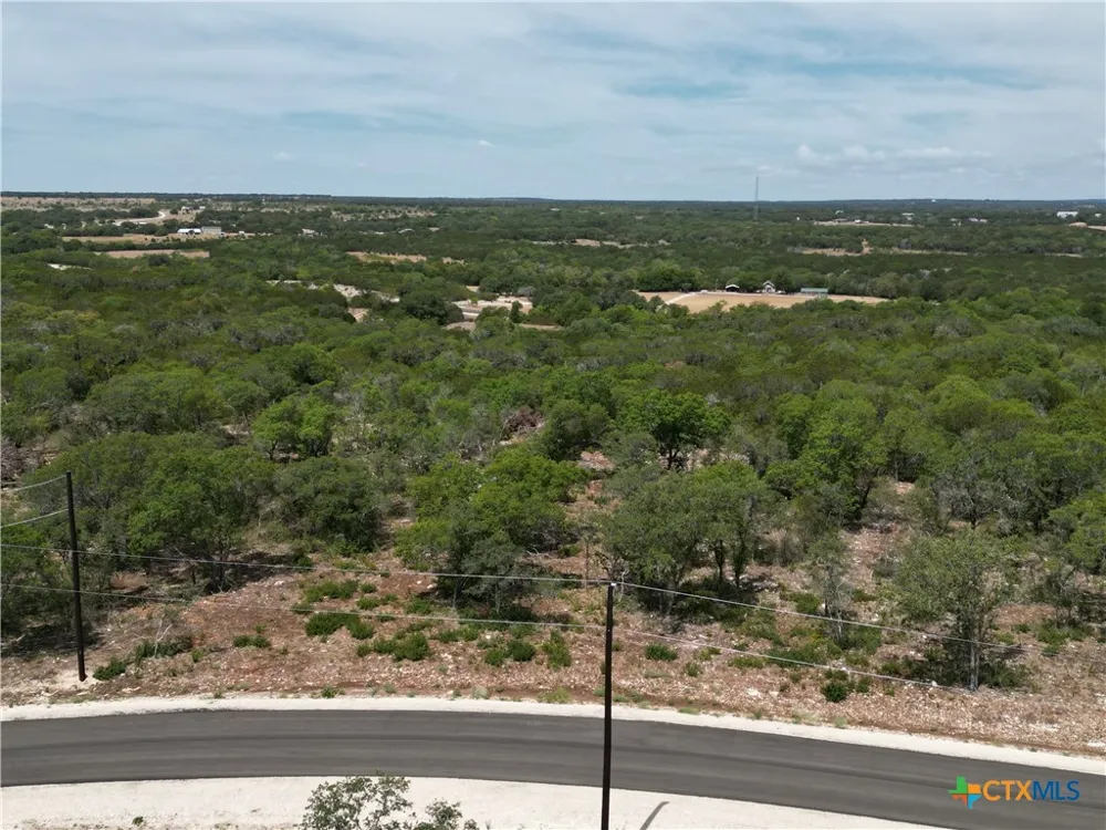 28 Sawtooth Drive Bertram, TX 78605