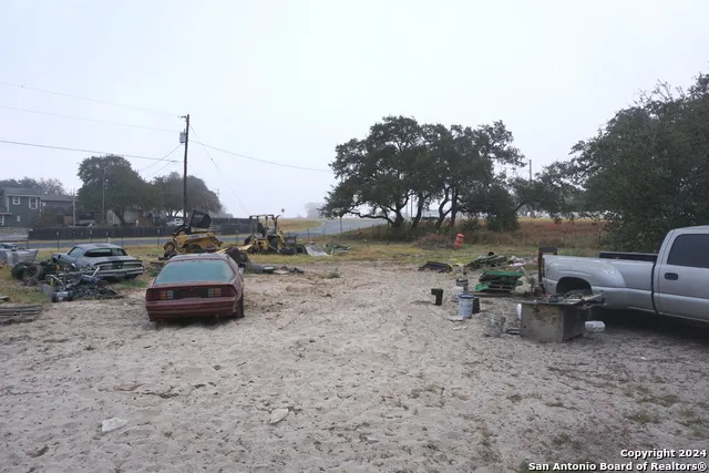 47 VIEWPOINT DR Poteet, TX 78065