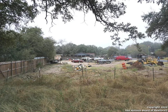 47 VIEWPOINT DR Poteet, TX 78065