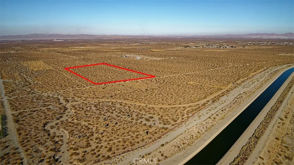 -Dos Palmas Rd. Pinon Hills, CA 92372