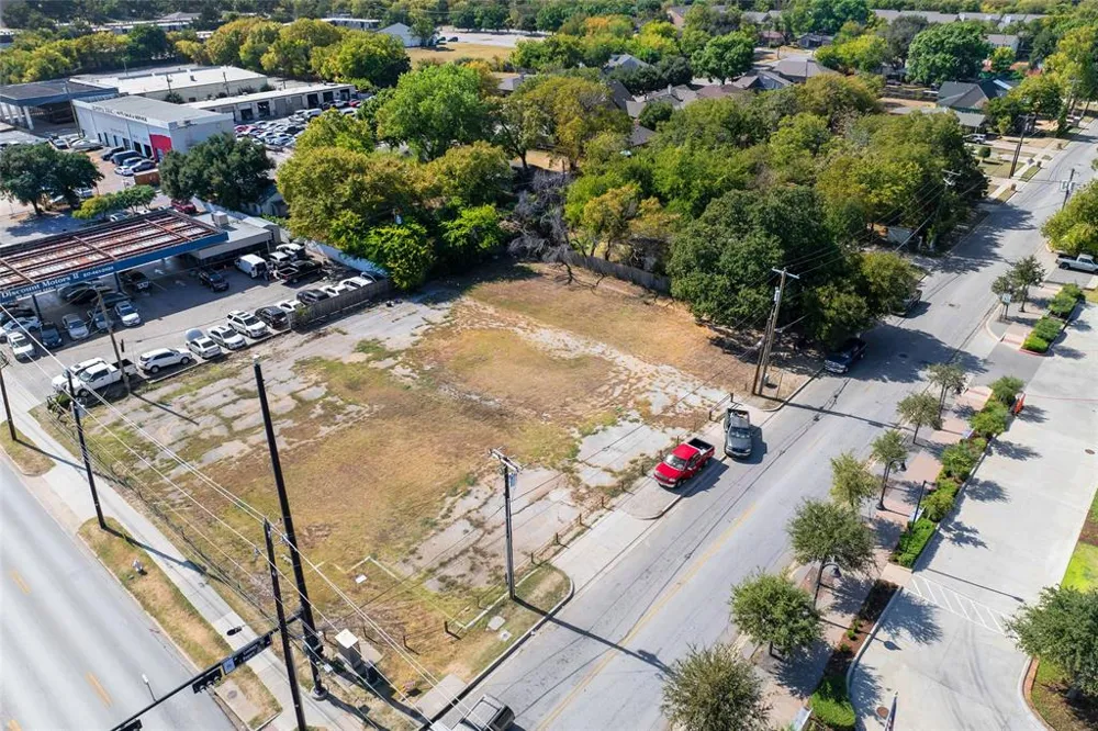 818 E Rogers Street Arlington, TX 76011