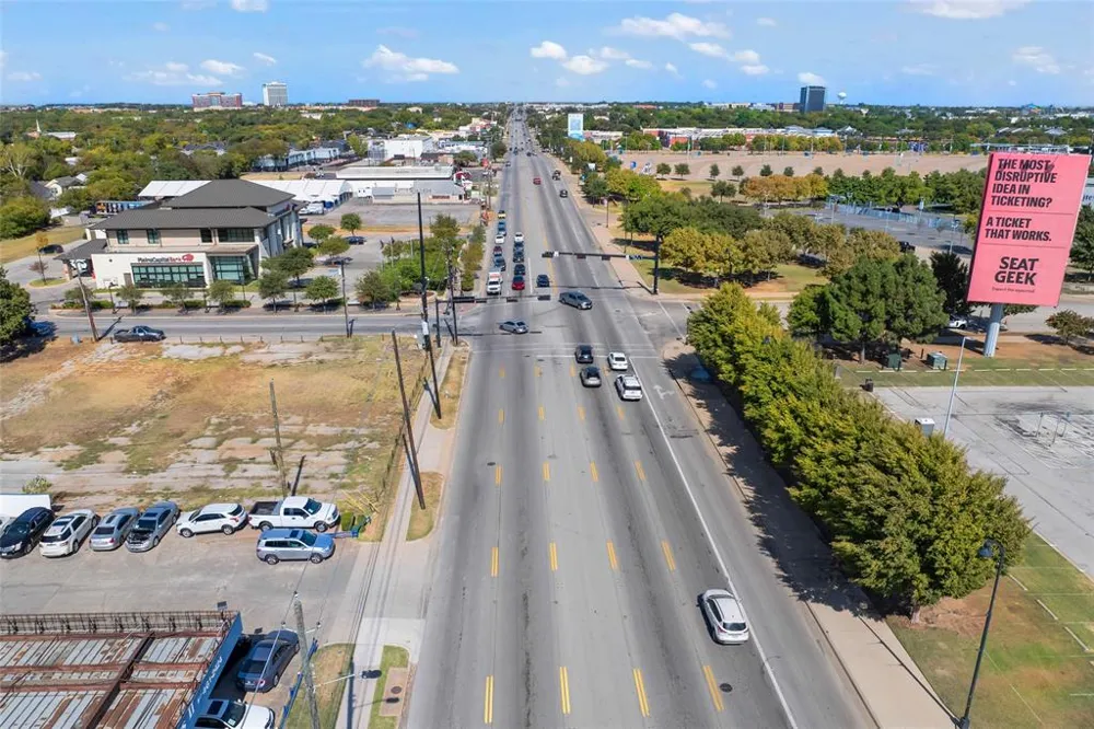 818 E Rogers Street Arlington, TX 76011
