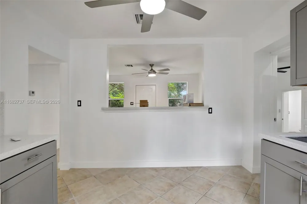 4381 SW 51st St Dania Beach, FL 33314