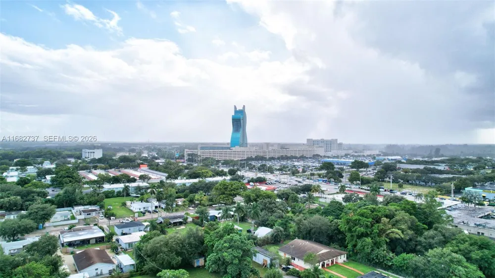 4381 SW 51st St Dania Beach, FL 33314