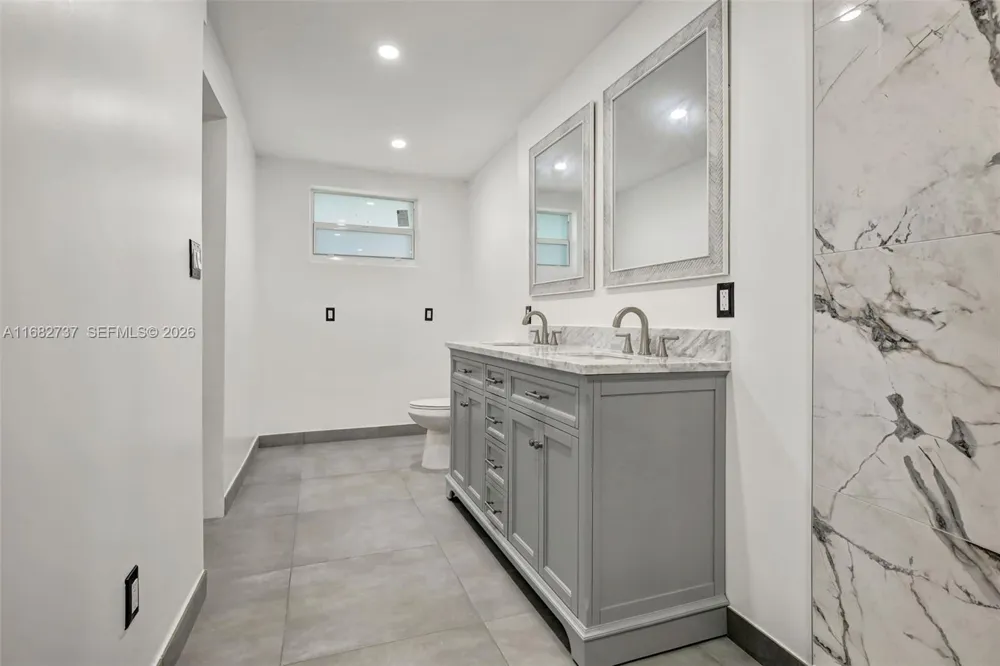 4381 SW 51st St Dania Beach, FL 33314