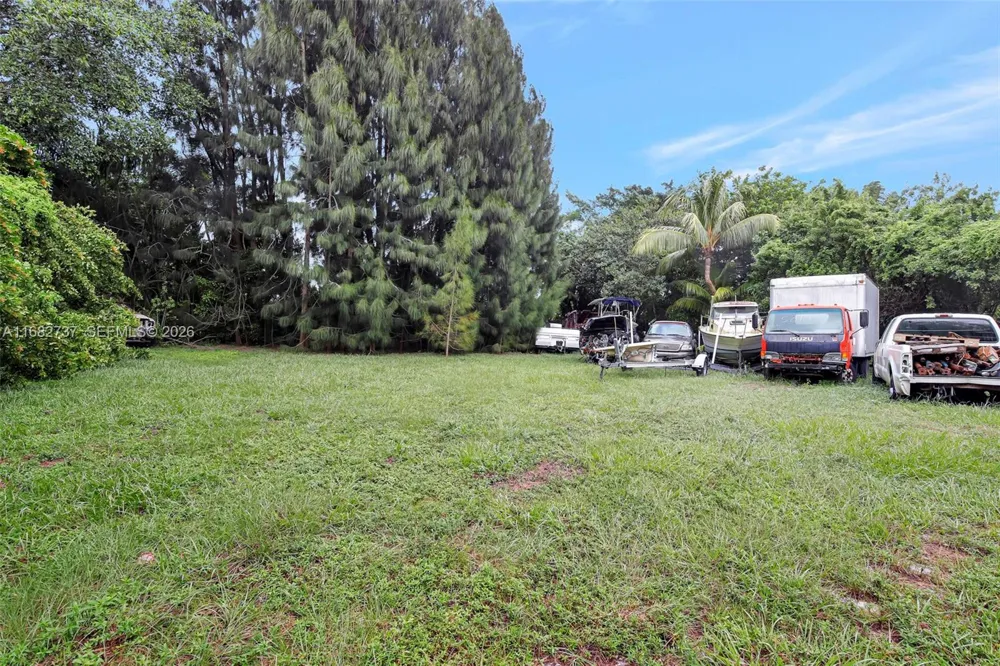 4381 SW 51st St Dania Beach, FL 33314