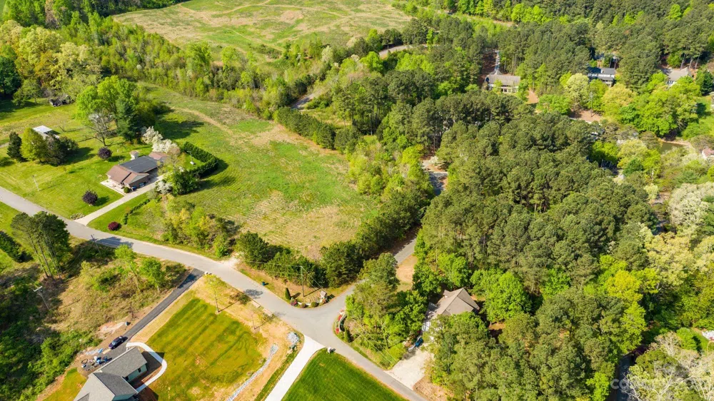 1320 Misty Lane #13 Hickory, NC 28601