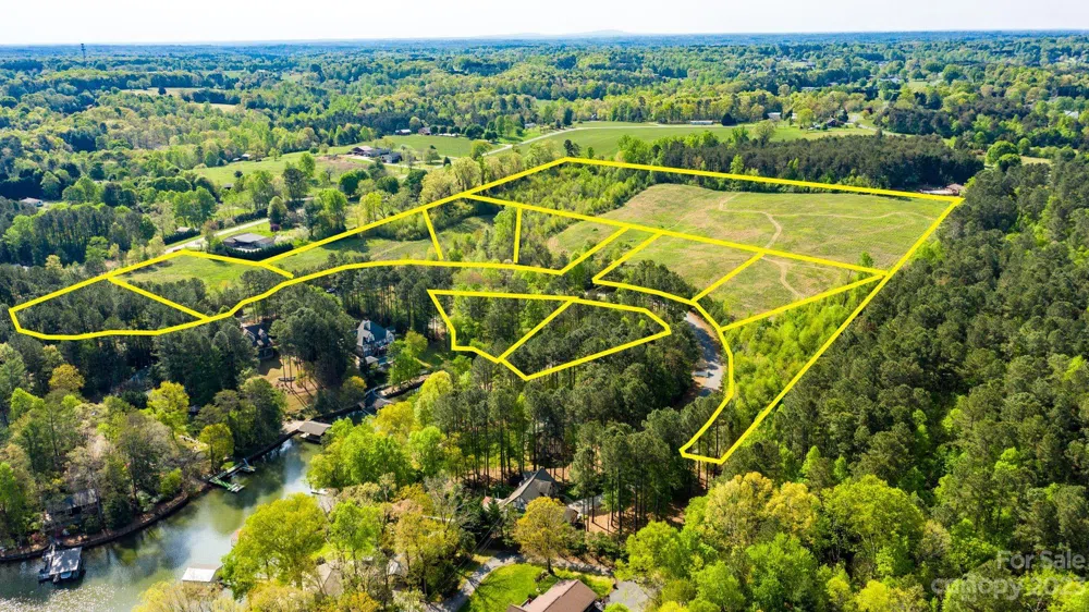 1320 Misty Lane #13 Hickory, NC 28601
