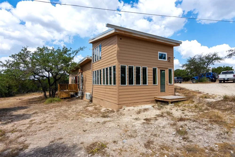 30303 Ranch Road 12 Dripping Springs, TX 78620