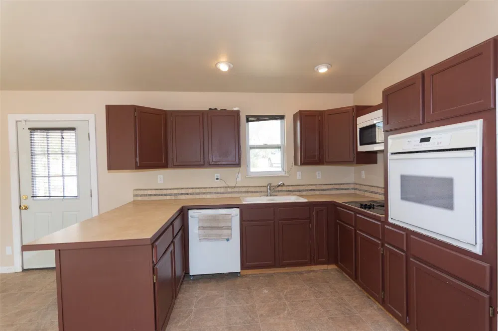 30303 Ranch Road 12 Dripping Springs, TX 78620
