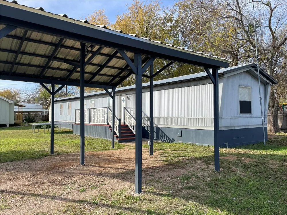 113 Elizabeth Drive Spicewood, TX 78669
