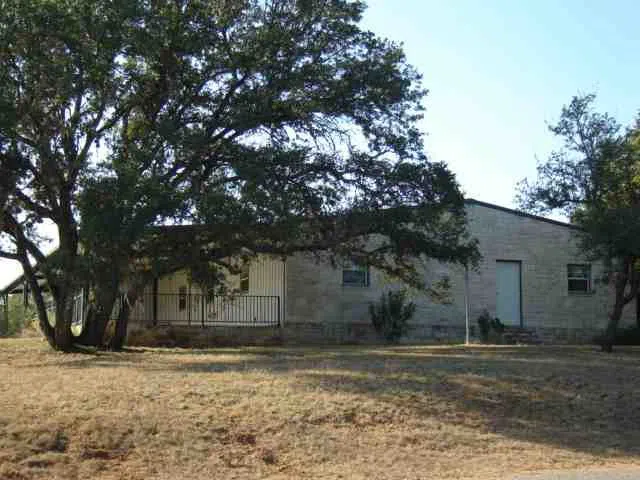 113 Elizabeth Drive Spicewood, TX 78669