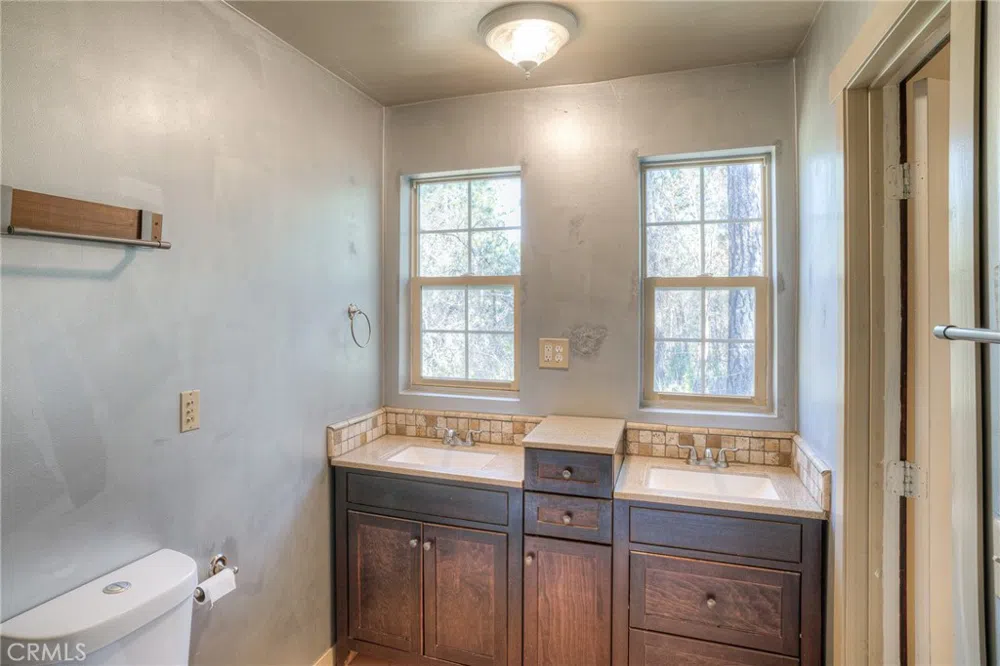 110 Black Bear Road Berry Creek, CA 95916
