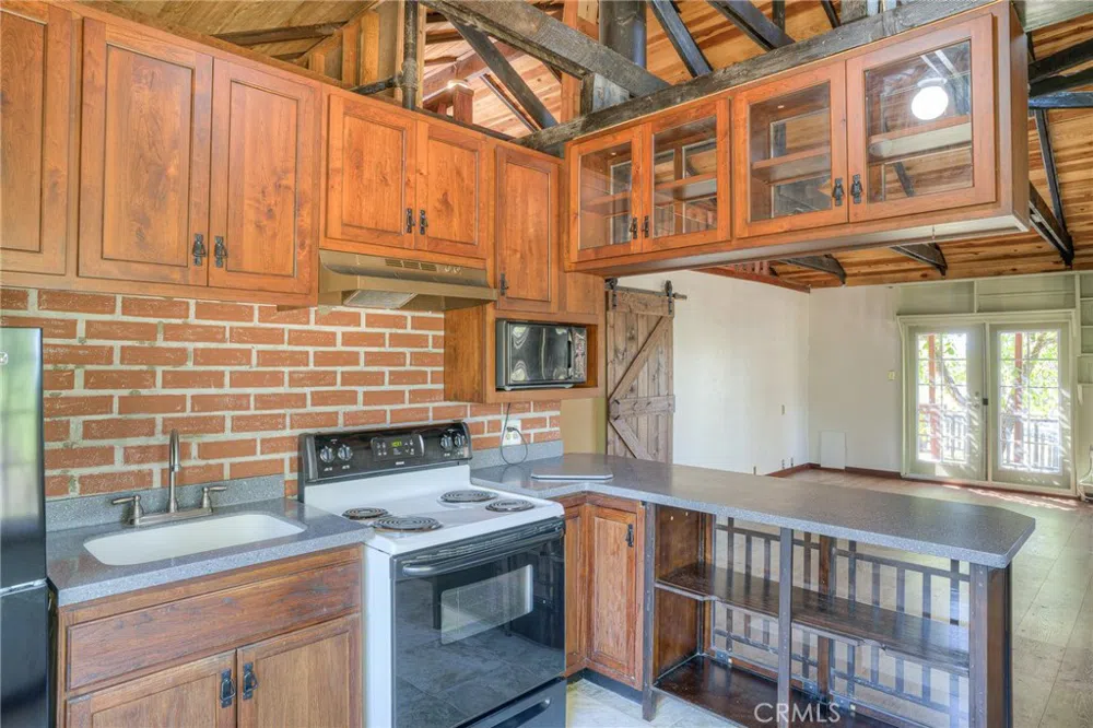 110 Black Bear Road Berry Creek, CA 95916