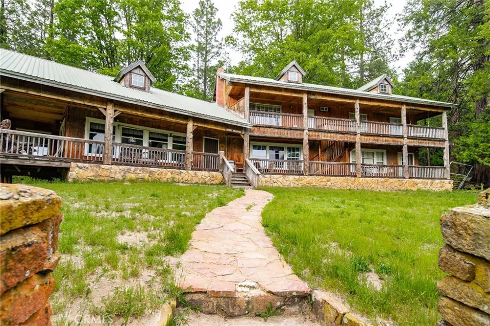 5657 Worman Road Ahwahnee, CA 93601