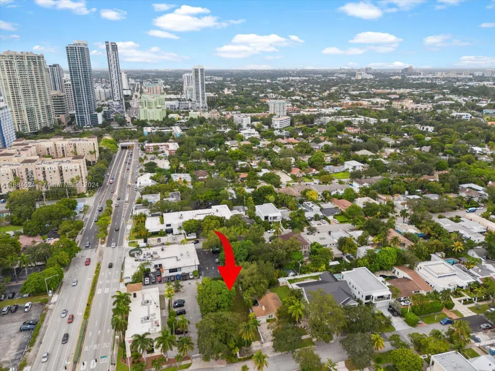 615 SE 7th St Fort Lauderdale, FL 33301