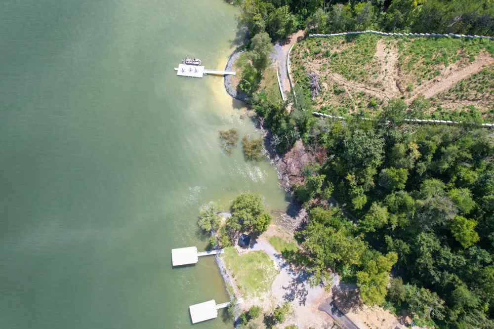 74 Clear Point Dandridge, TN 37725