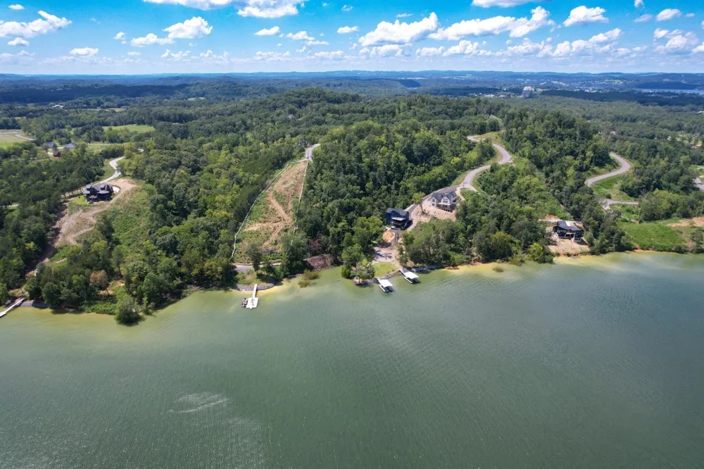 74 Clear Point Dandridge, TN 37725