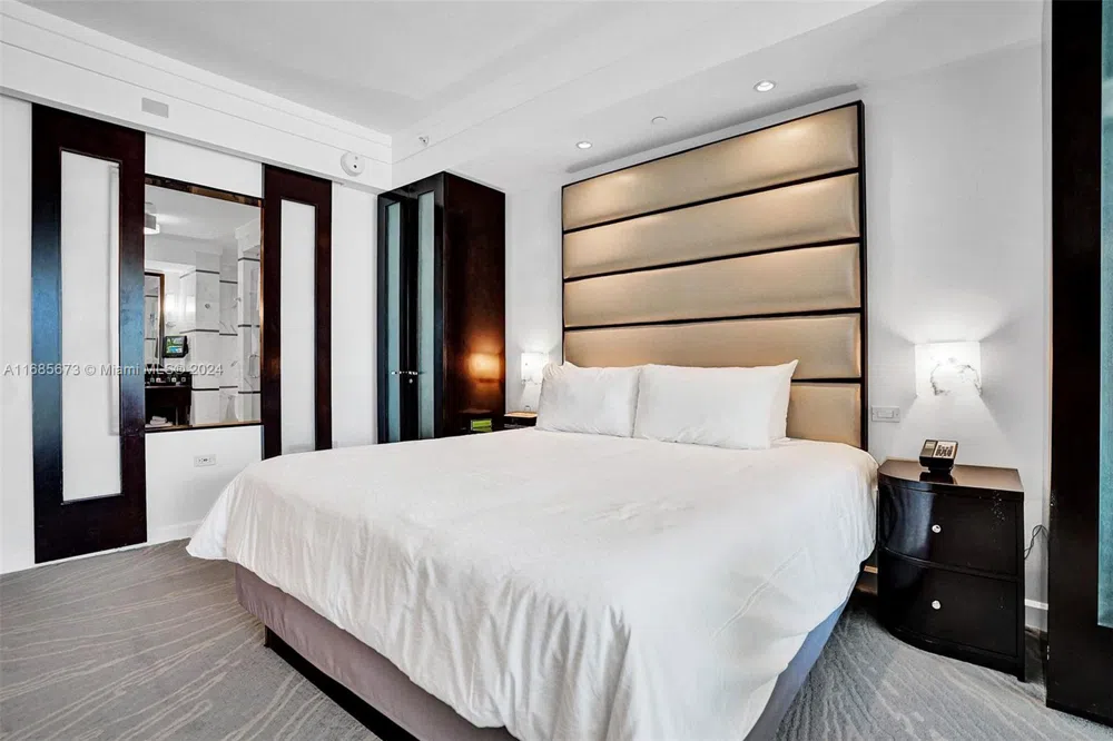 4391 Collins Ave #915 Miami Beach, FL 33140