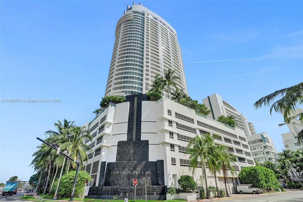 4391 Collins Ave #915 Miami Beach, FL 33140