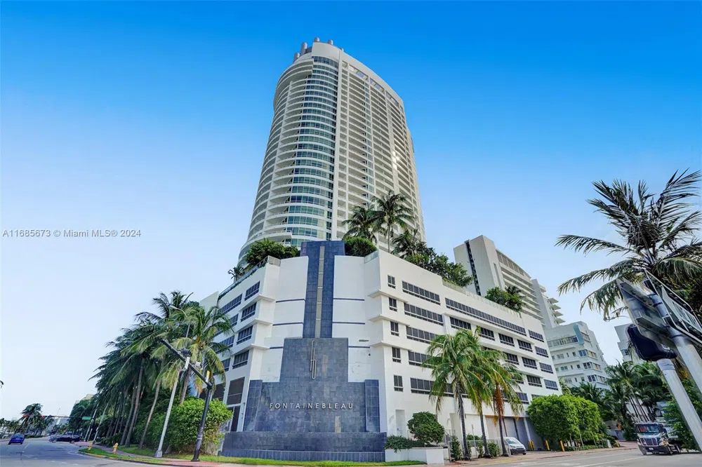 4391 Collins Ave #915 Miami Beach, FL 33140