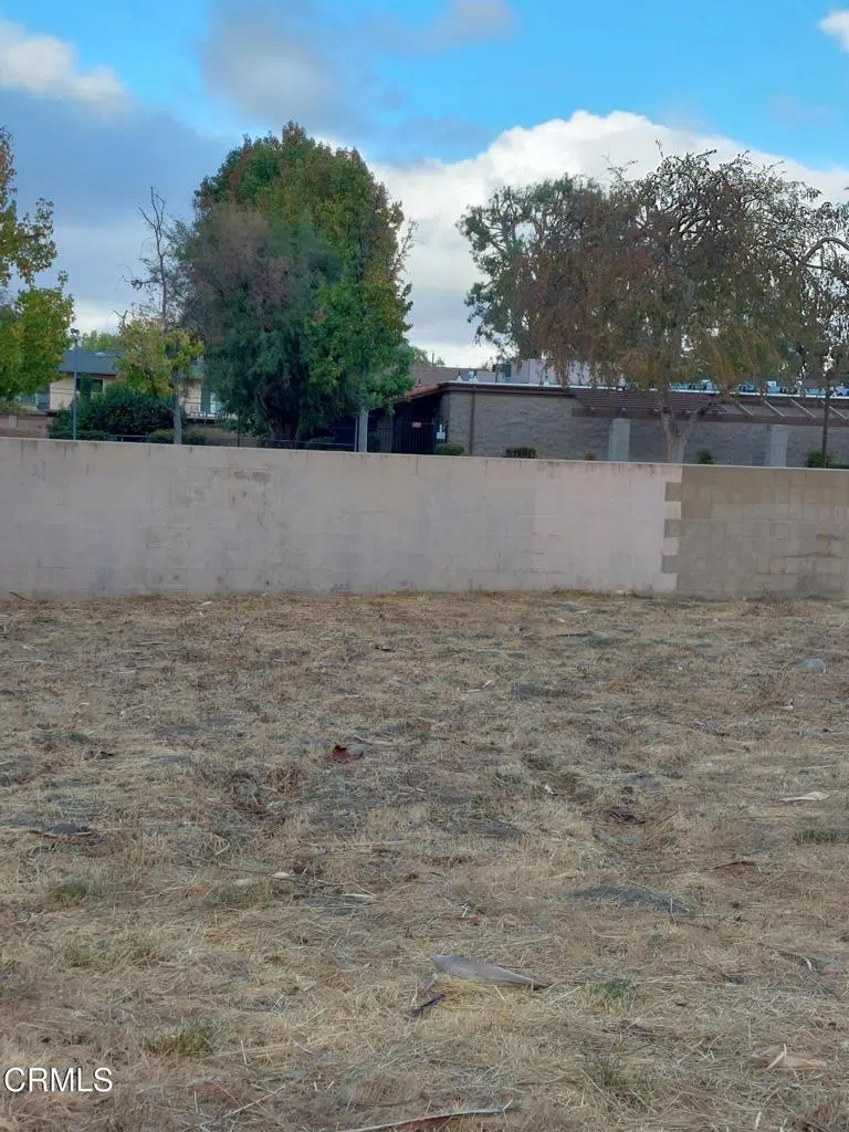 2025 Royal Avenue Simi Valley, CA 93065
