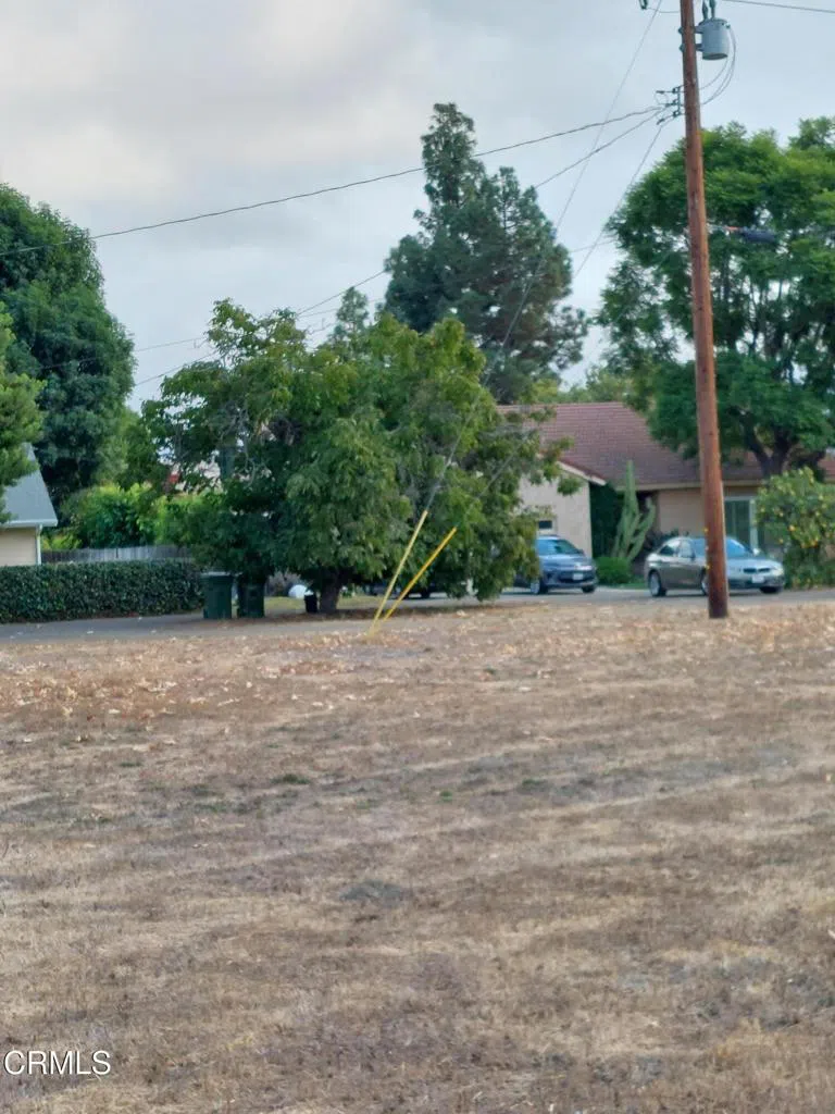 2025 Royal Avenue Simi Valley, CA 93065