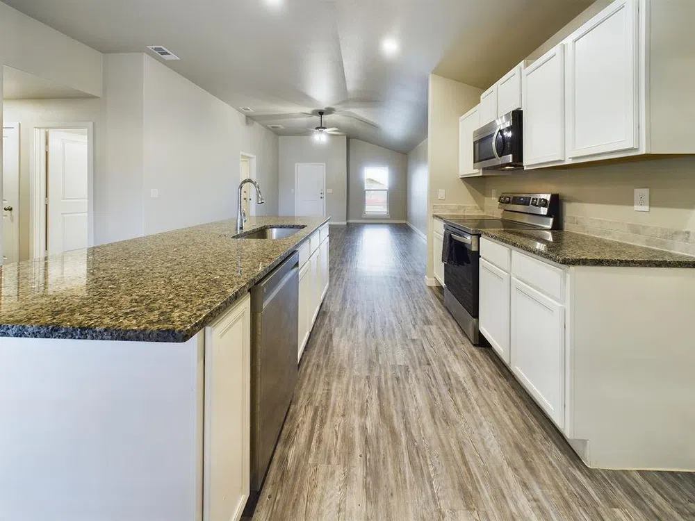 3209 Aberdeen Wolfforth, TX 79382