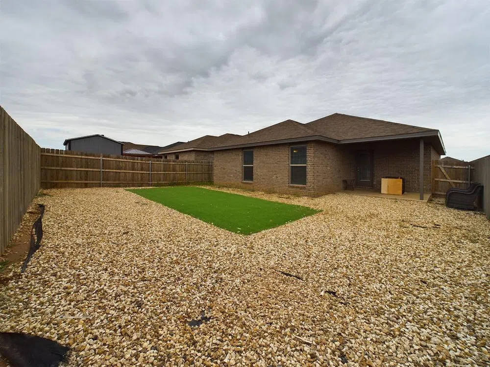 3209 Aberdeen Wolfforth, TX 79382