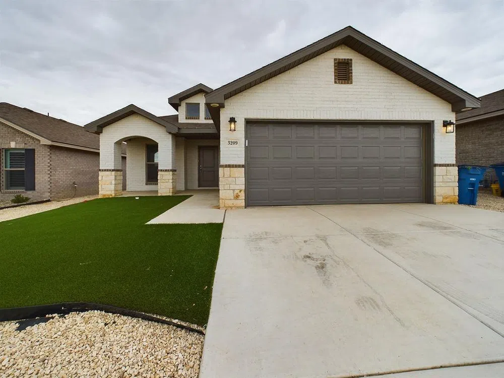 3209 Aberdeen Wolfforth, TX 79382